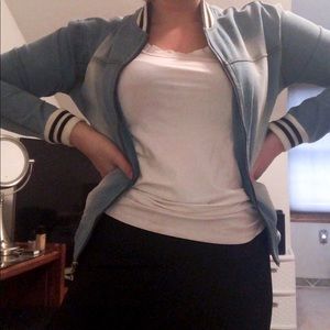 Trendy Vintage Washed Jean Jacket